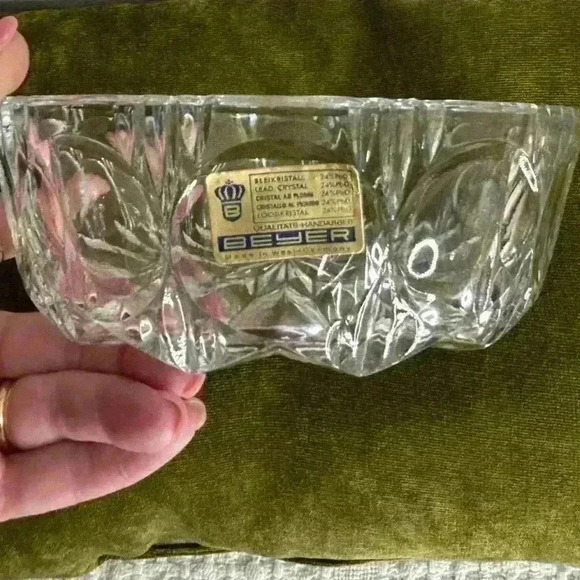 Beyer Bleikristall 24% Lead Cut‎ Crystal 6.75 in Holiday Nut / Candy Dish Bowl - Picture 6 of 7